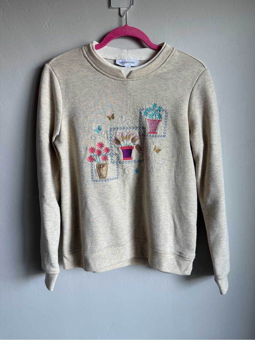 Vintage Grandma double collar Sweatshirt Cream with potted floral embroidery